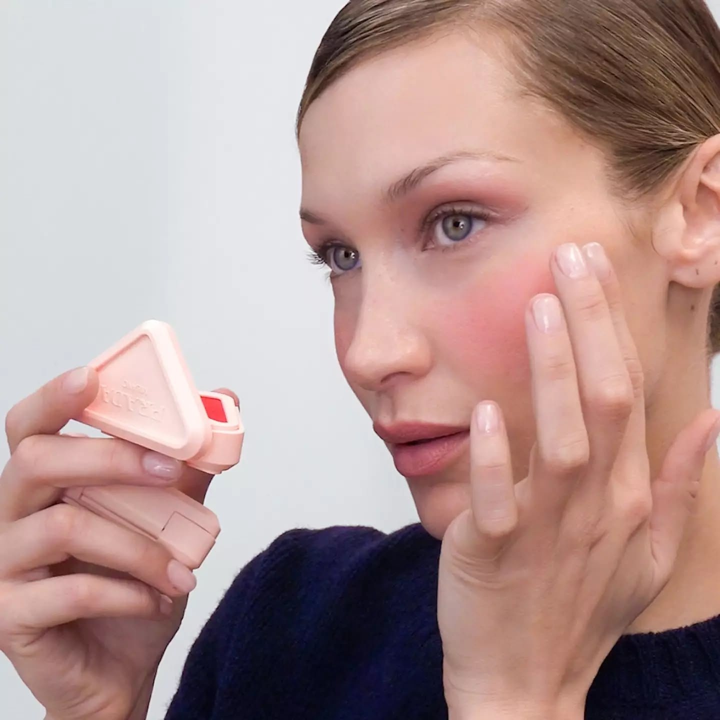 Prada Touch Cream-to-Powder Blush - Image 5